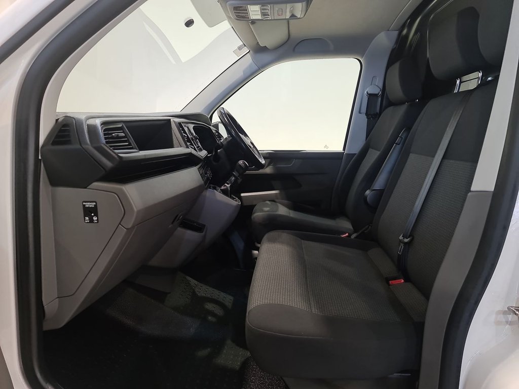 Used Volkswagen Transporter 2021 for sale - 76496137: Photo 25