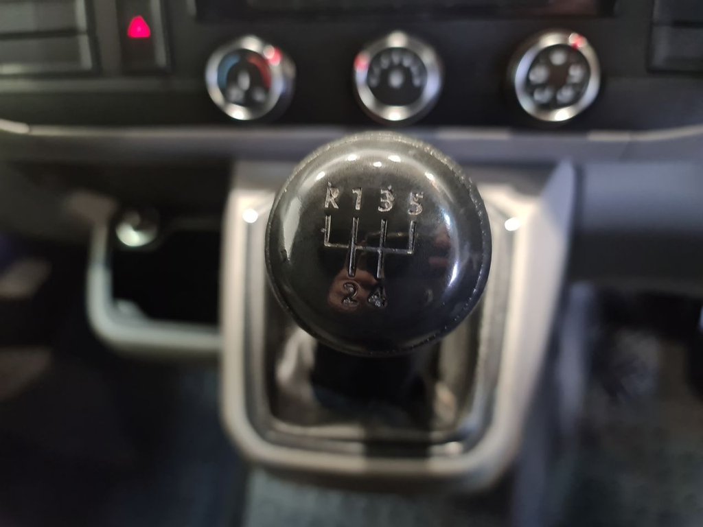 Used Volkswagen Transporter 2021 for sale - 76496137: Photo 28