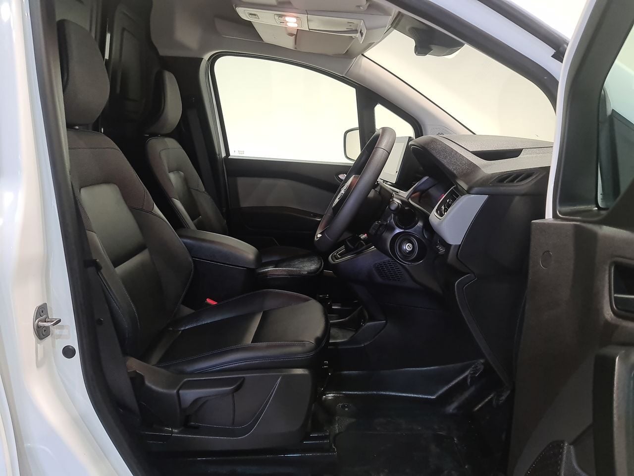 Used Nissan Other 2024 for sale - 77790264: Photo 19