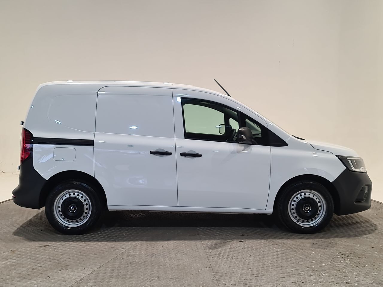 Used Renault Kangoo 2023 for sale - 77952125: Photo 16
