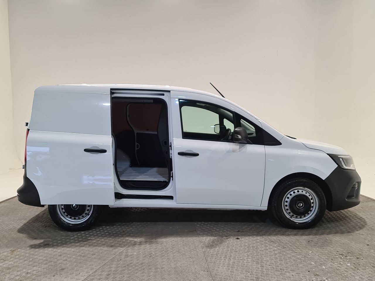 Used Renault Kangoo 2023 for sale - 77952125: Photo 18