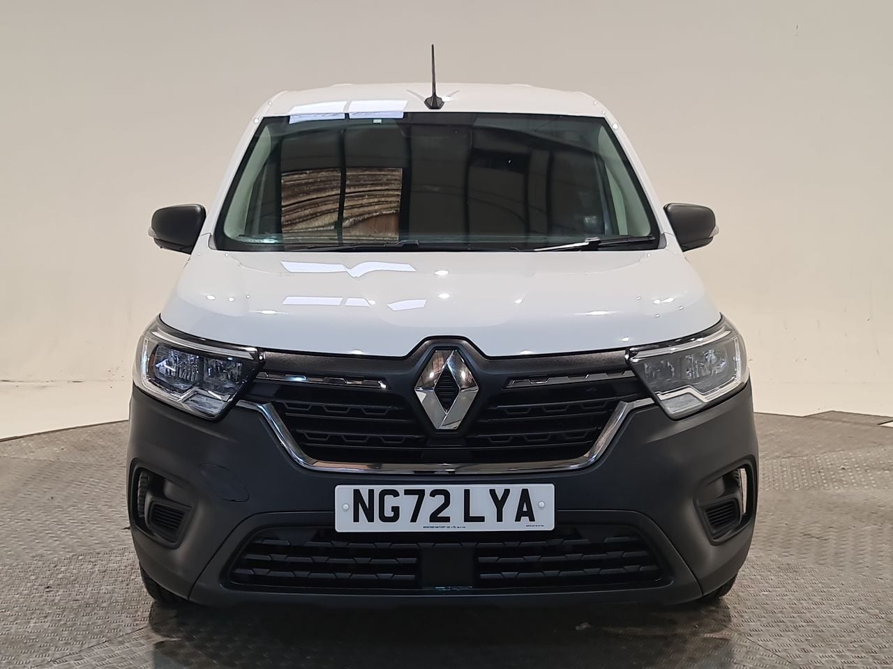 Used Renault Kangoo 2023 for sale - 77952125: Photo 3