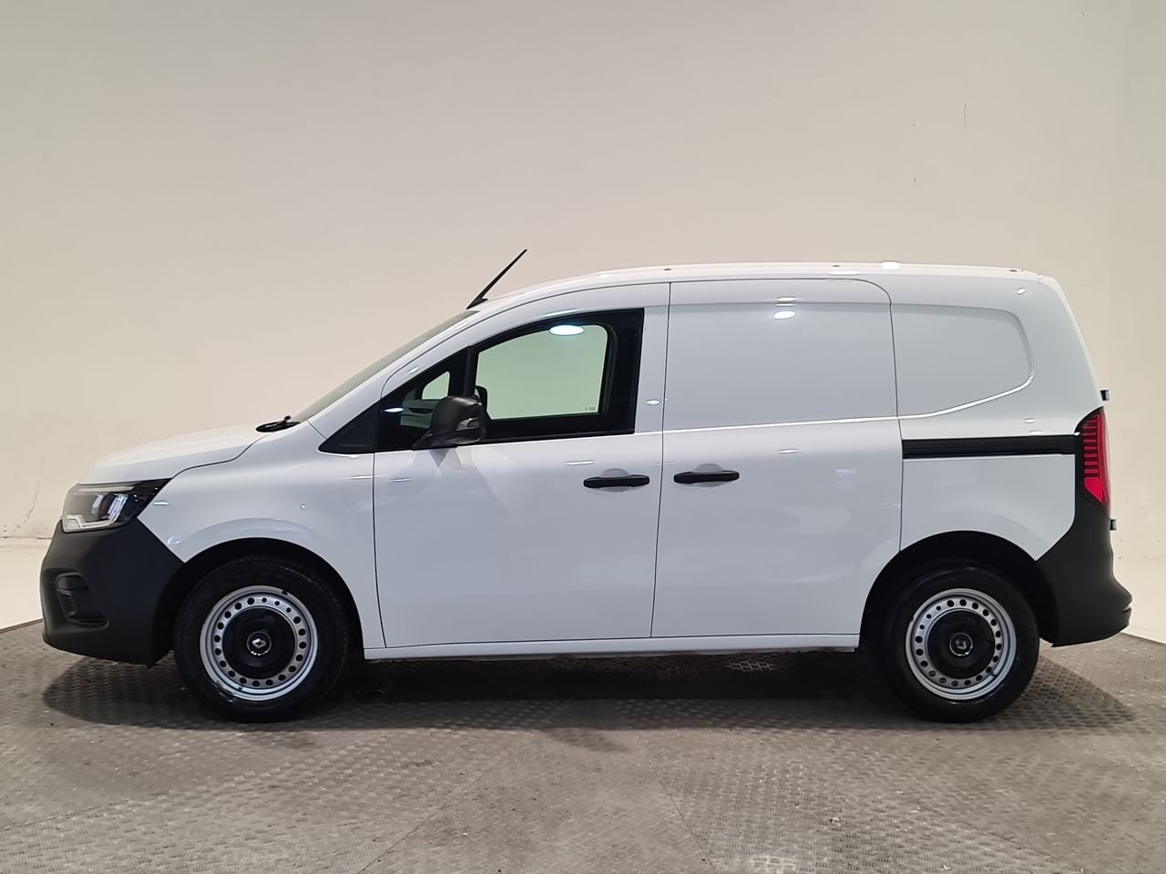 Used Renault Kangoo 2023 for sale - 77952125: Photo 5
