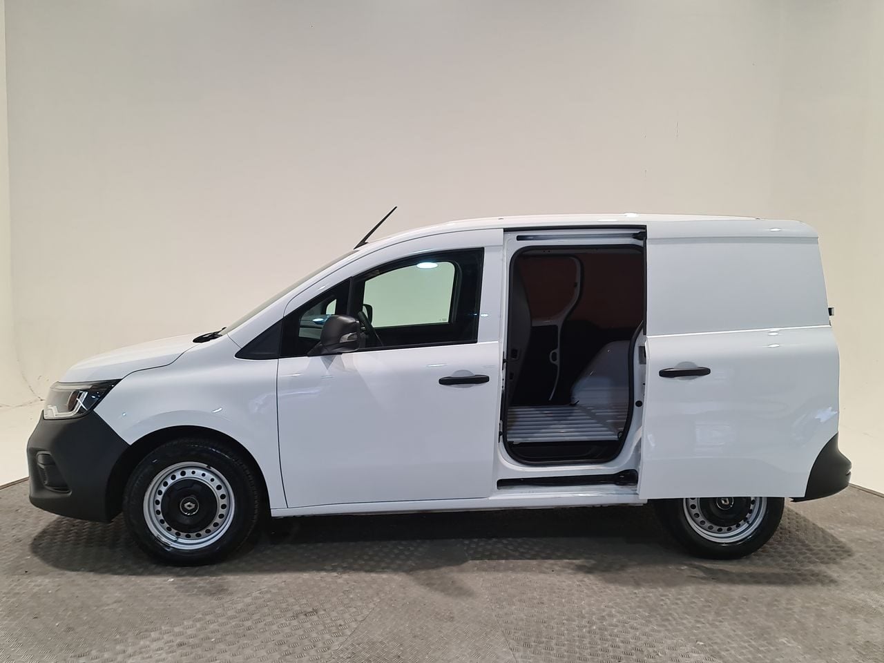 Used Renault Kangoo 2023 for sale - 77952125: Photo 9