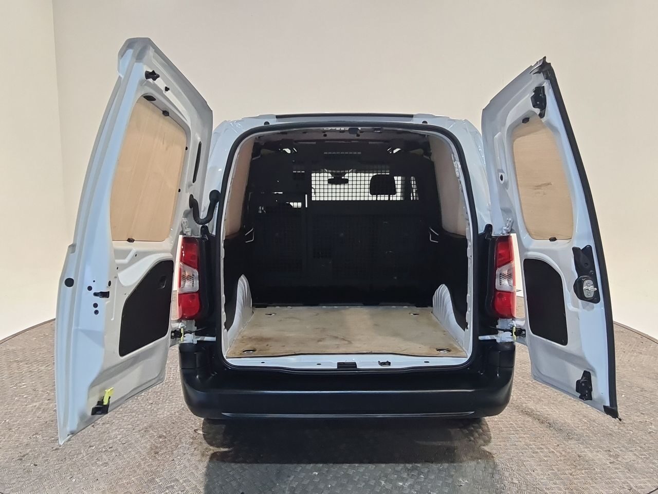 Used Vauxhall Combo 2023 for sale - 77298560: Photo 13