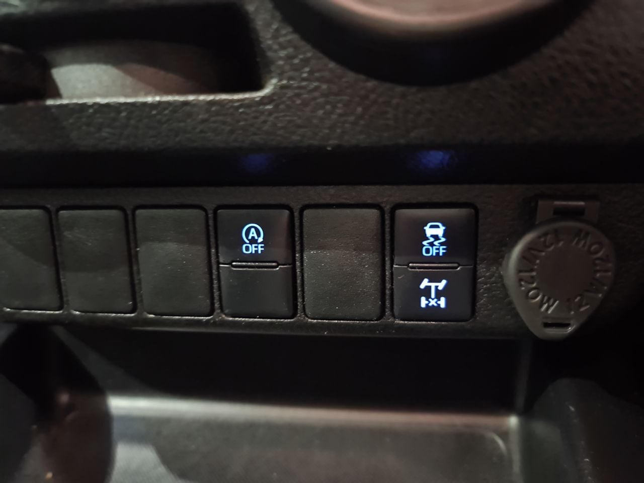 Used Toyota Hilux 2022 for sale - 76710633: Photo 32