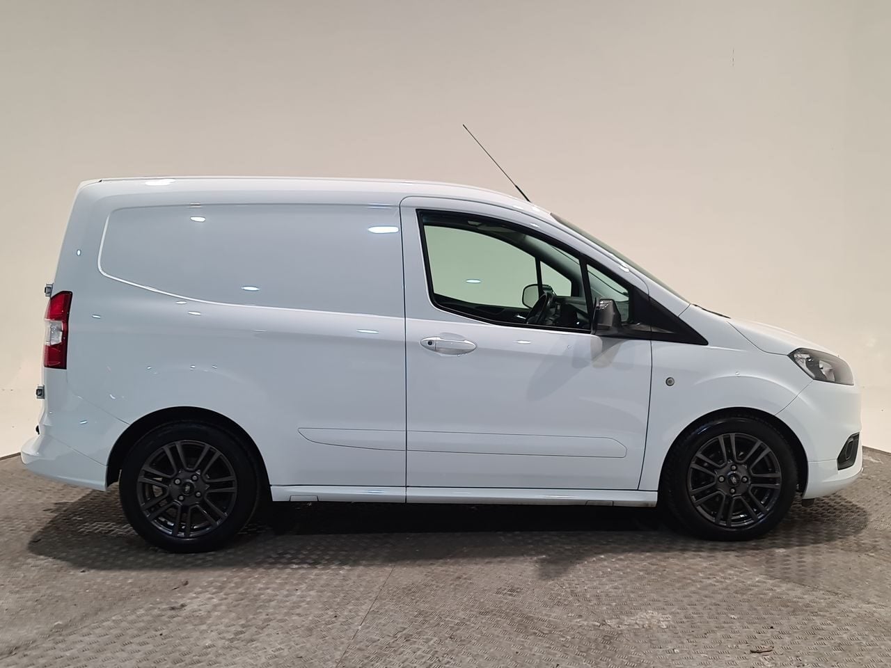 Used Ford Transit Courier 2021 for sale - 76710657: Photo 15