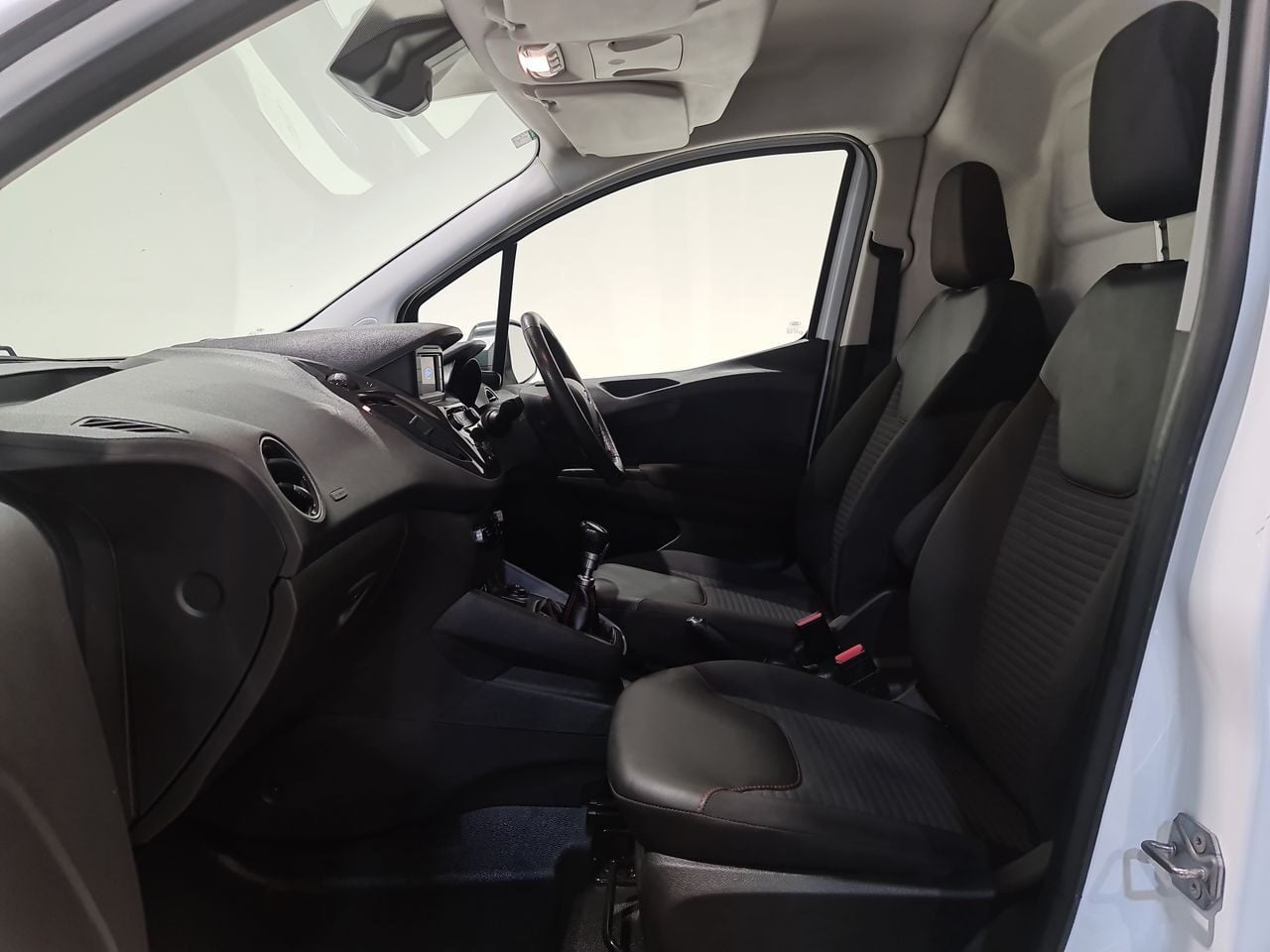 Used Ford Transit Courier 2021 for sale - 76710657: Photo 7