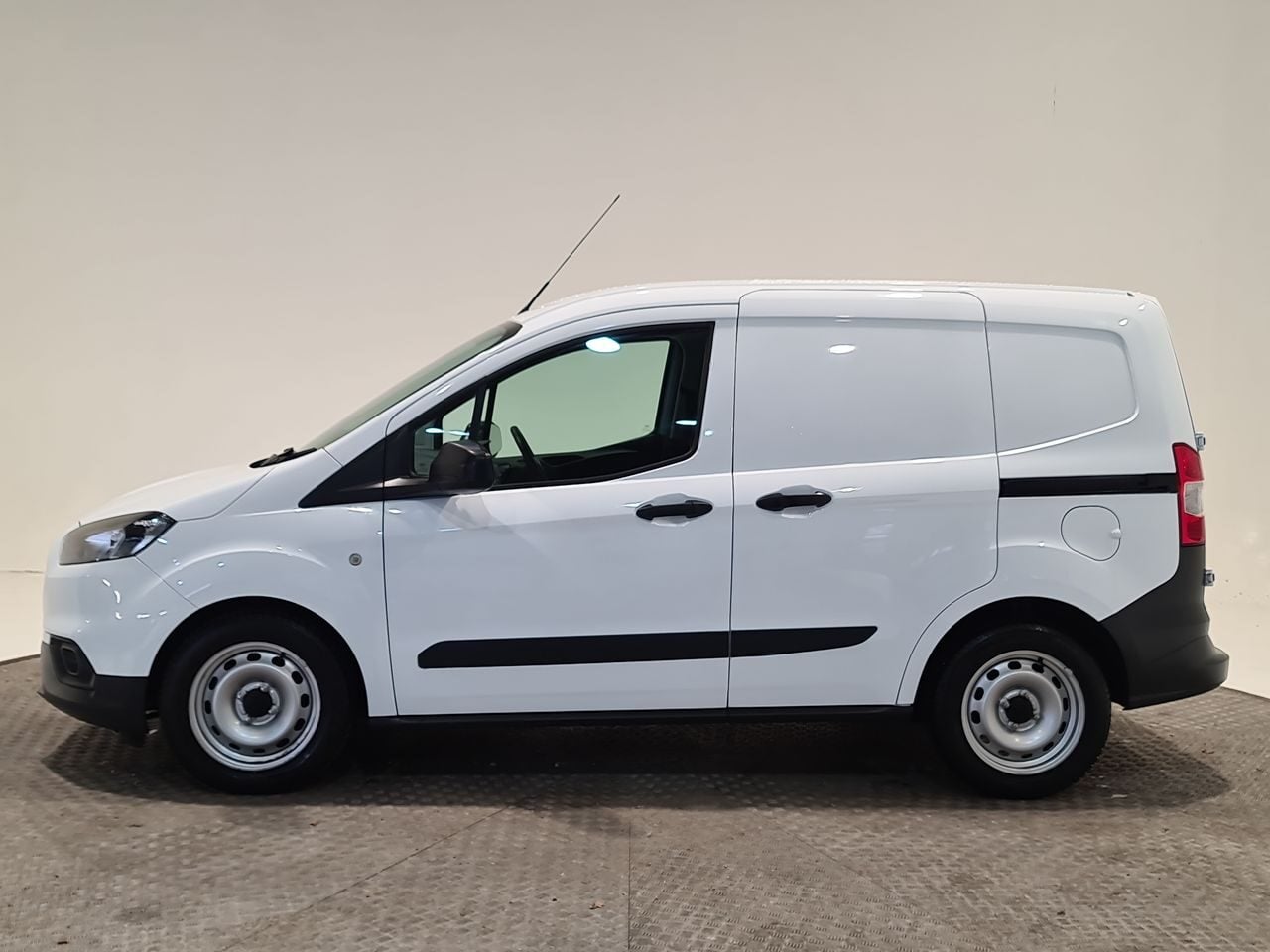 Used Ford Transit Courier 2022 for sale - 77223154: Photo 5