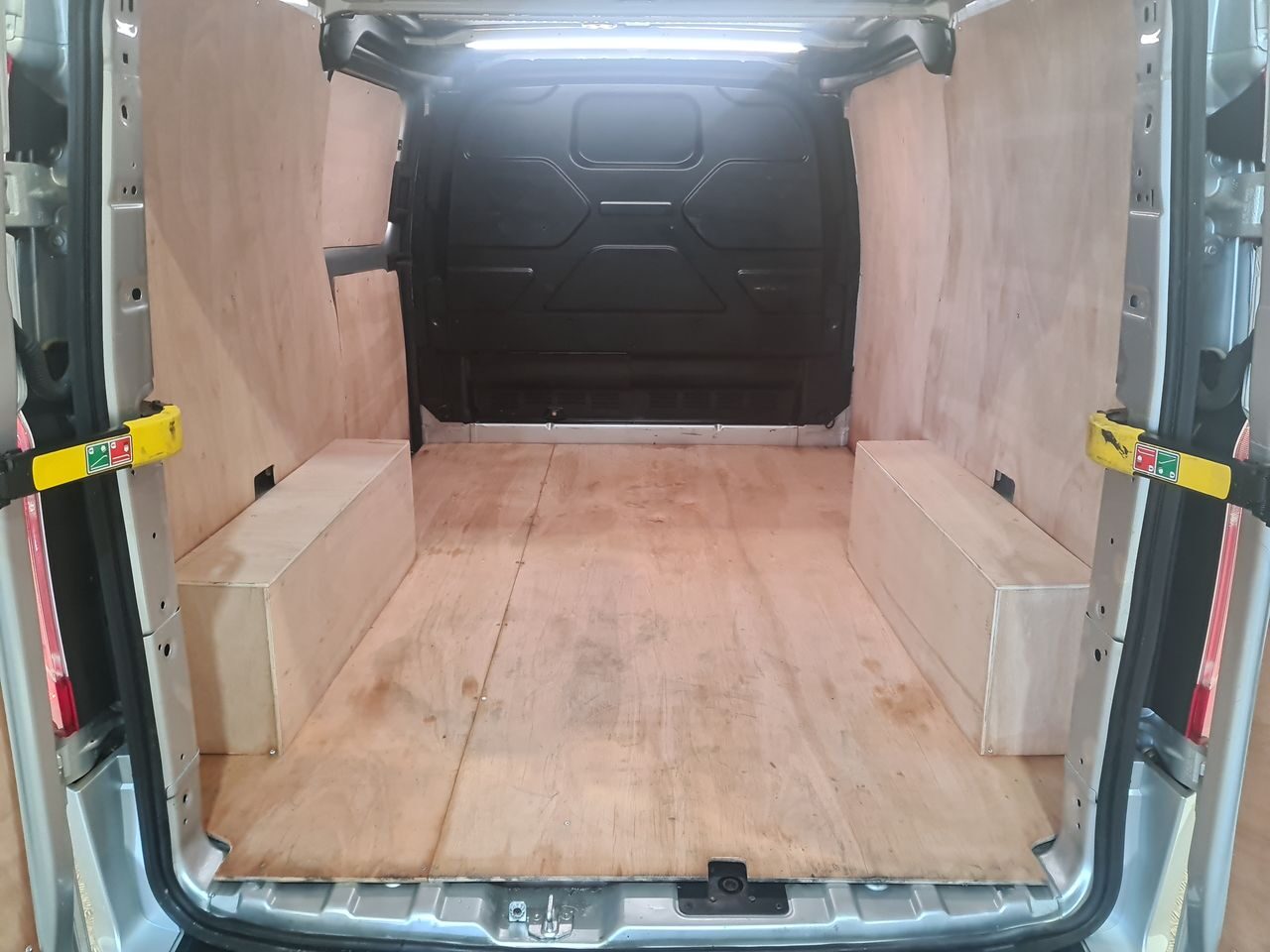 Used Ford Transit Custom 2023 for sale - 77555960: Photo 13