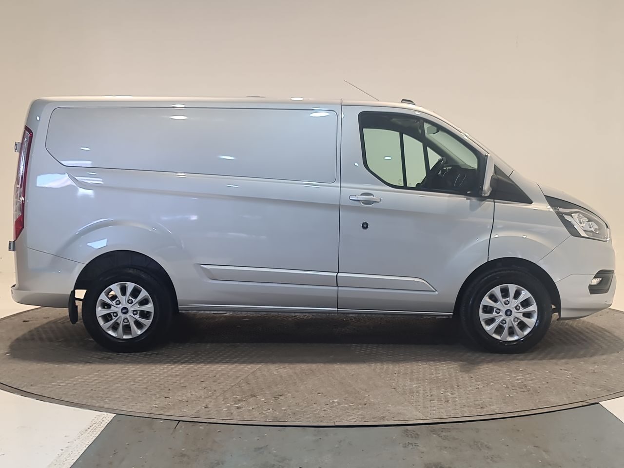Used Ford Transit Custom 2023 for sale - 77555960: Photo 18