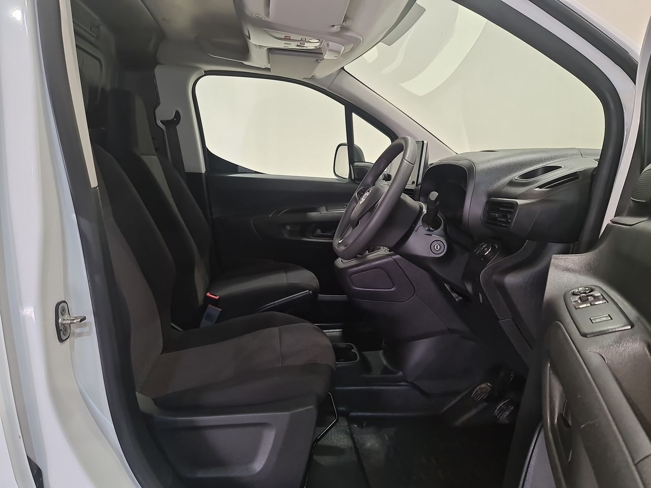 Used Vauxhall Combo 2023 for sale - 78015940: Photo 18