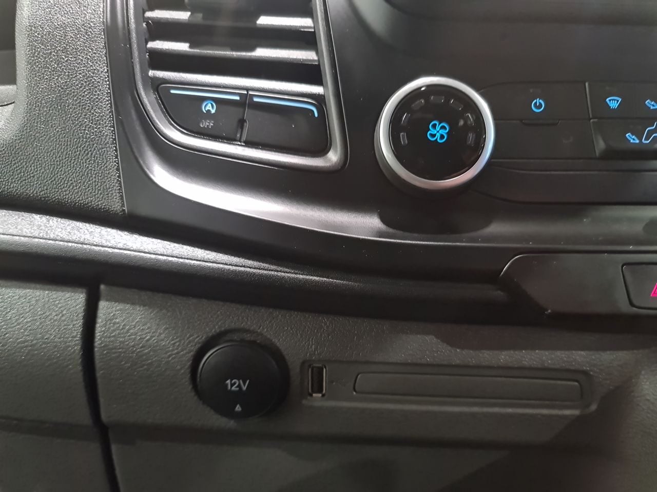 Used Ford Transit 2022 for sale - 76718900: Photo 34