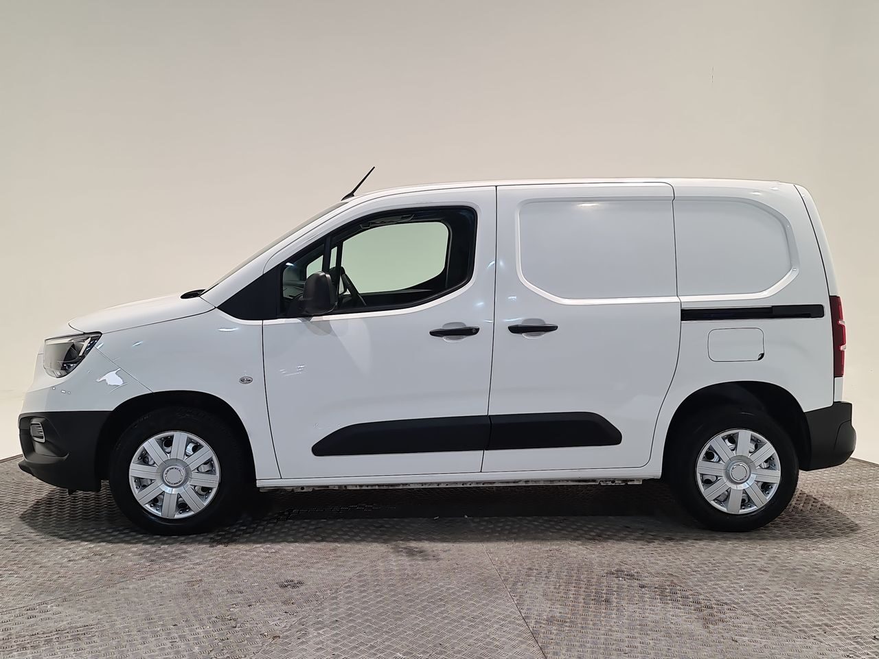 Used Vauxhall Combo 2021 for sale - 76819795: Photo 5