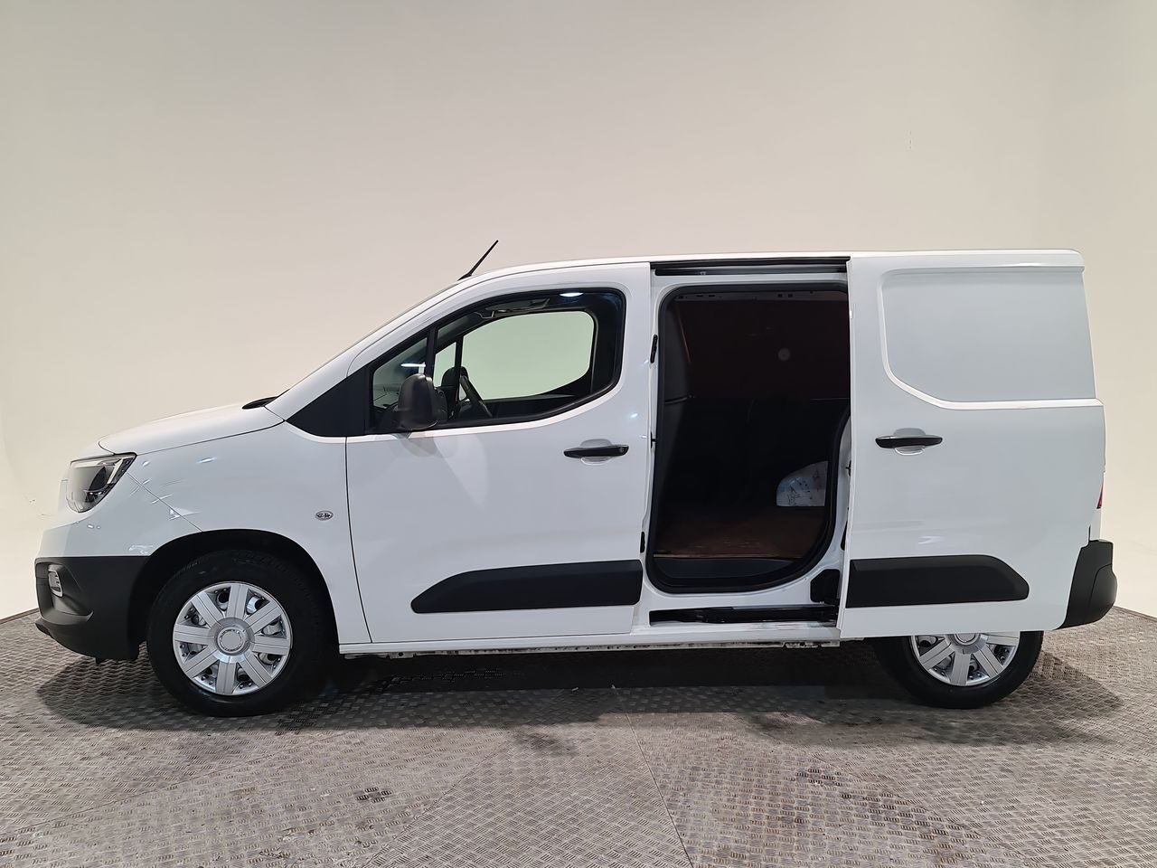 Used Vauxhall Combo 2021 for sale - 76819795: Photo 9