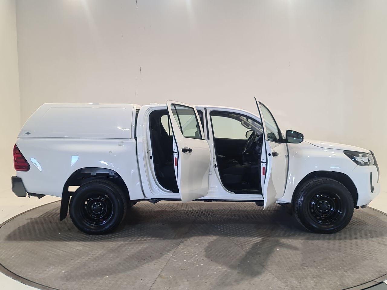 Used Toyota Hilux 2024 for sale - 78029615: Photo 17