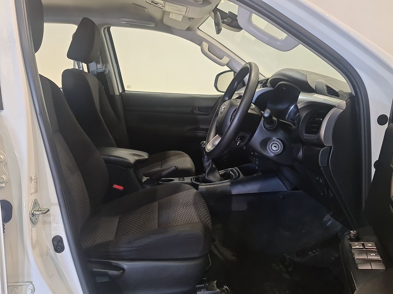 Used Toyota Hilux 2024 for sale - 78029615: Photo 18