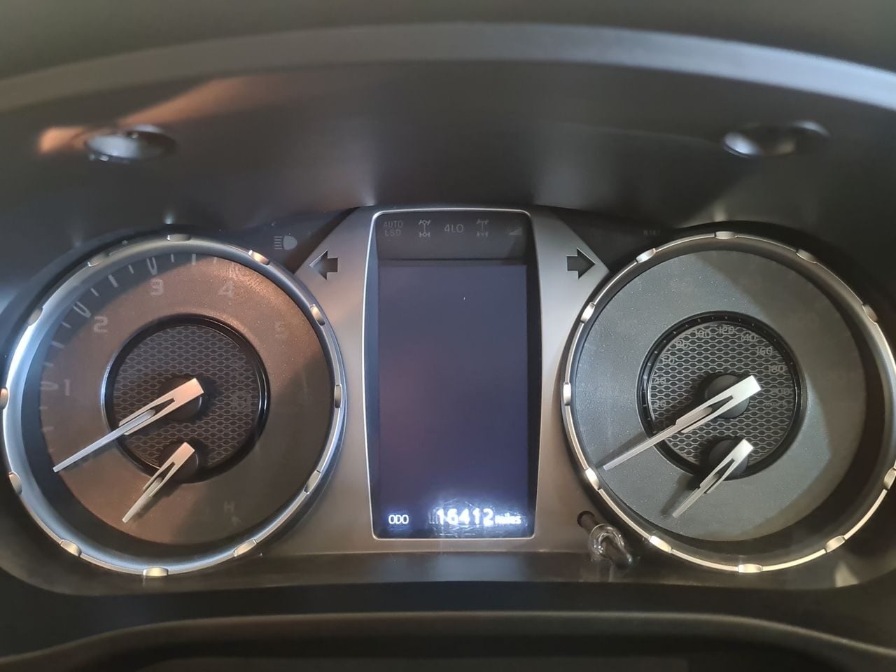 Used Toyota Hilux 2024 for sale - 78029615: Photo 25