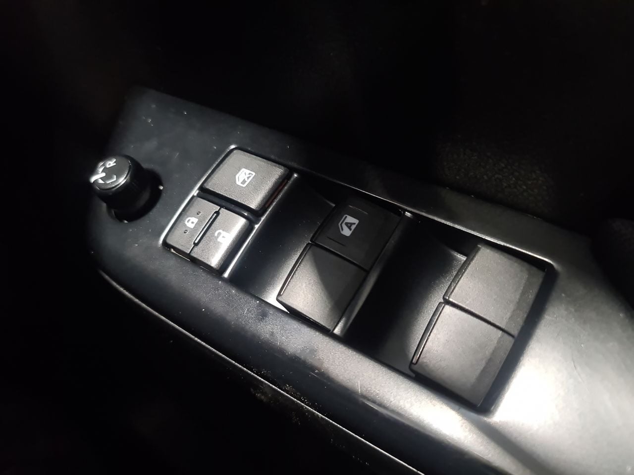 Used Toyota Hilux 2024 for sale - 78029615: Photo 26