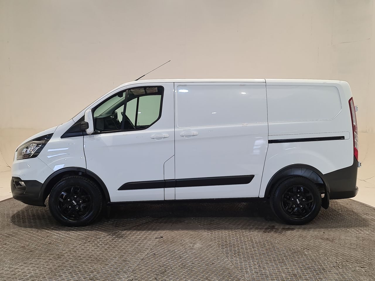 Used Ford Transit Custom 2022 for sale - 76544879: Photo 6