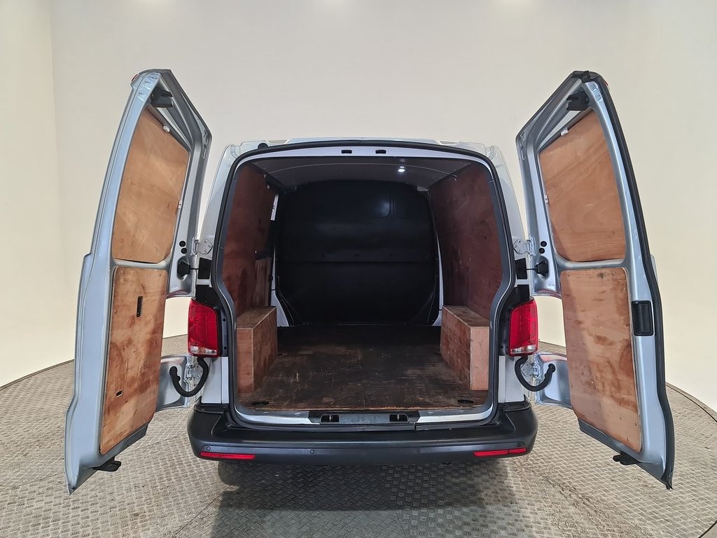 Used Volkswagen Transporter 2022 for sale - 76496143: Photo 16