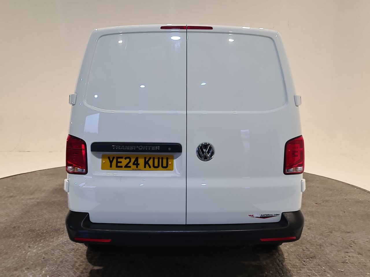 Used Volkswagen Transporter 2024 for sale - 77651527: Photo 11