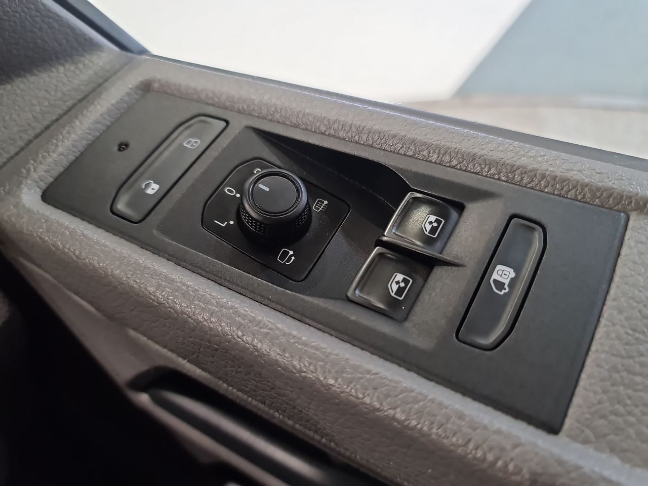 Used Volkswagen Transporter 2023 for sale - 77501302: Photo 27