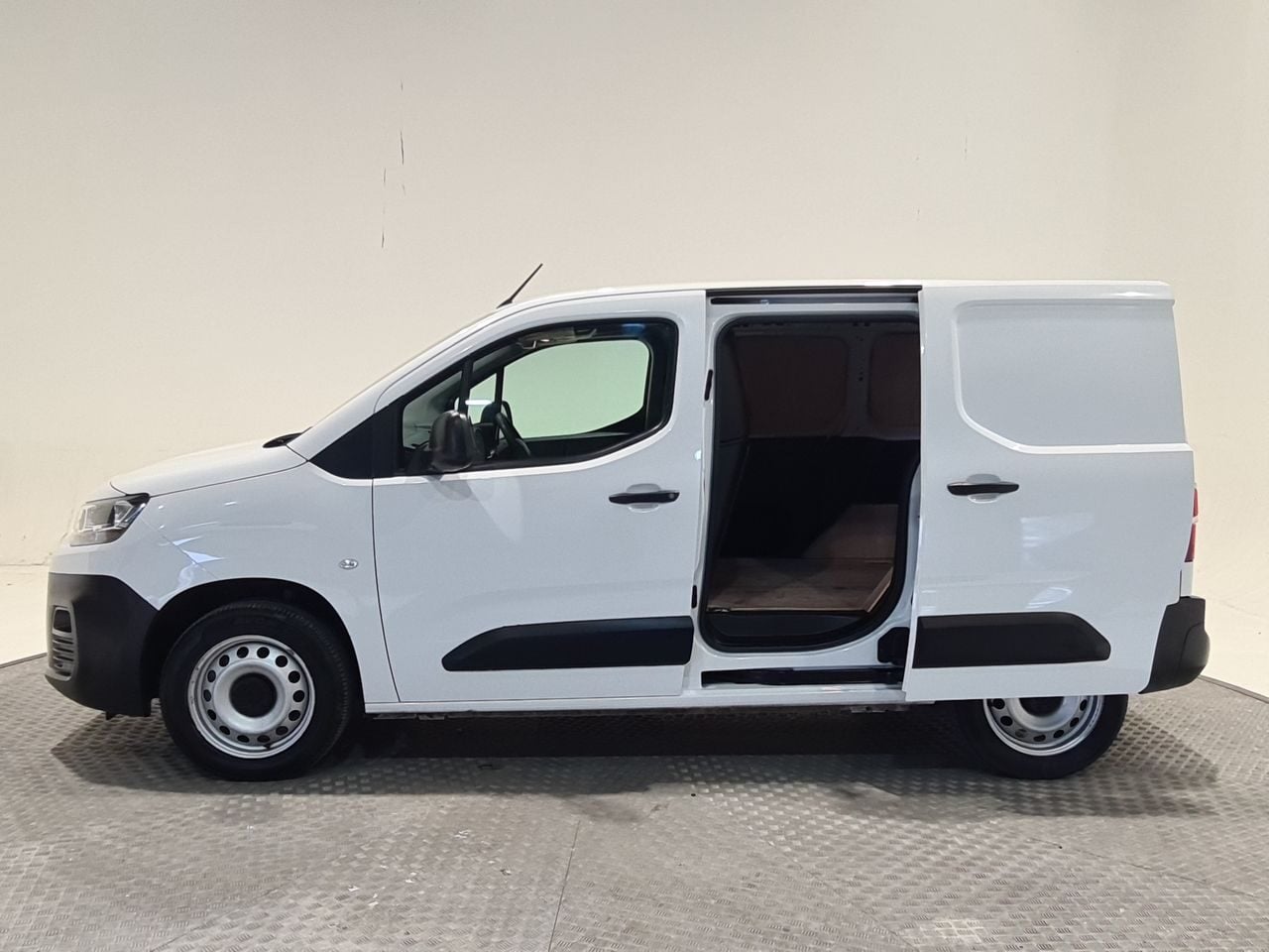 Used Citroen Berlingo 2022 for sale - 77952083: Photo 9