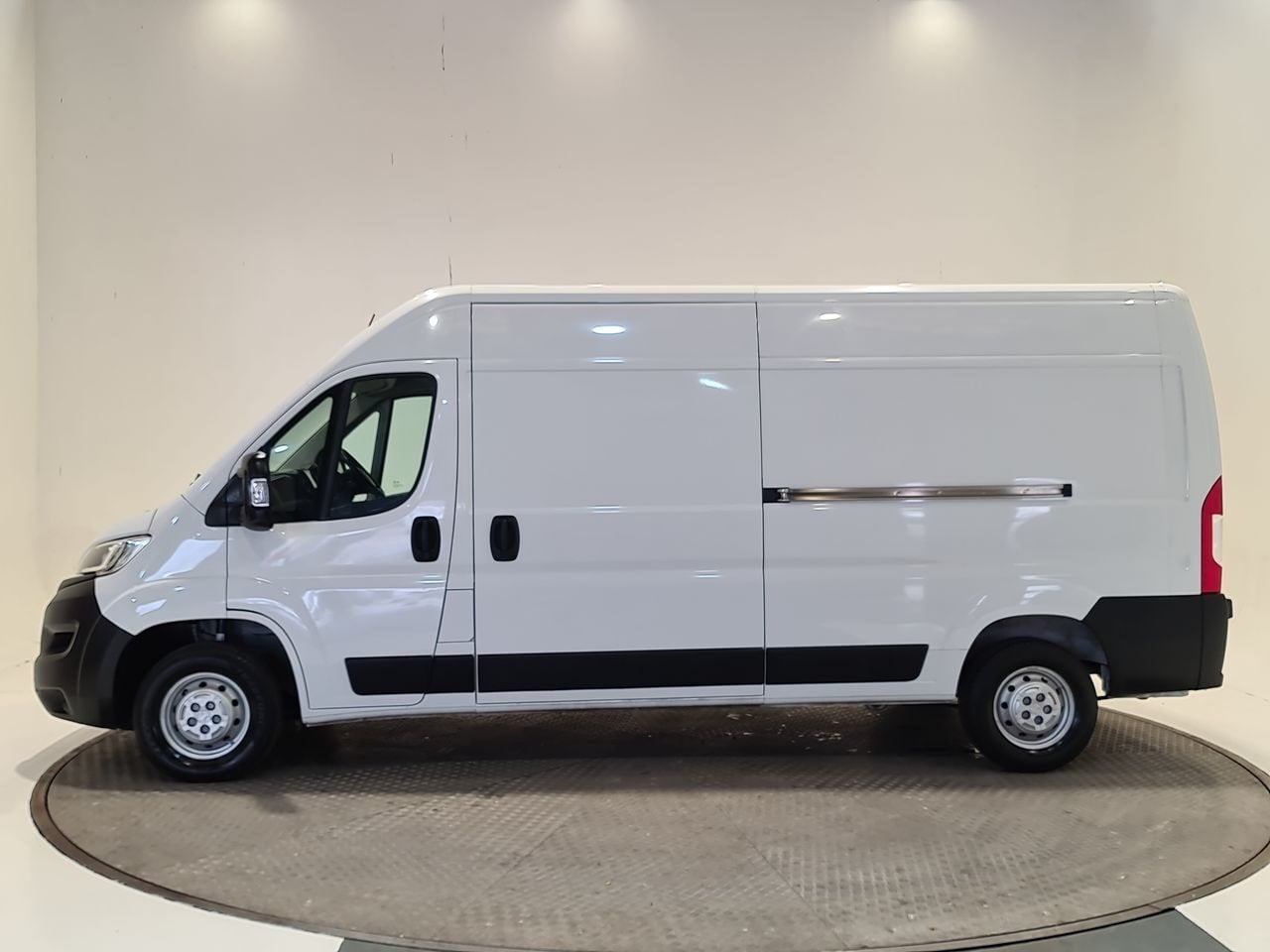 Used Vauxhall Movano 2023 for sale - 78090857: Photo 5