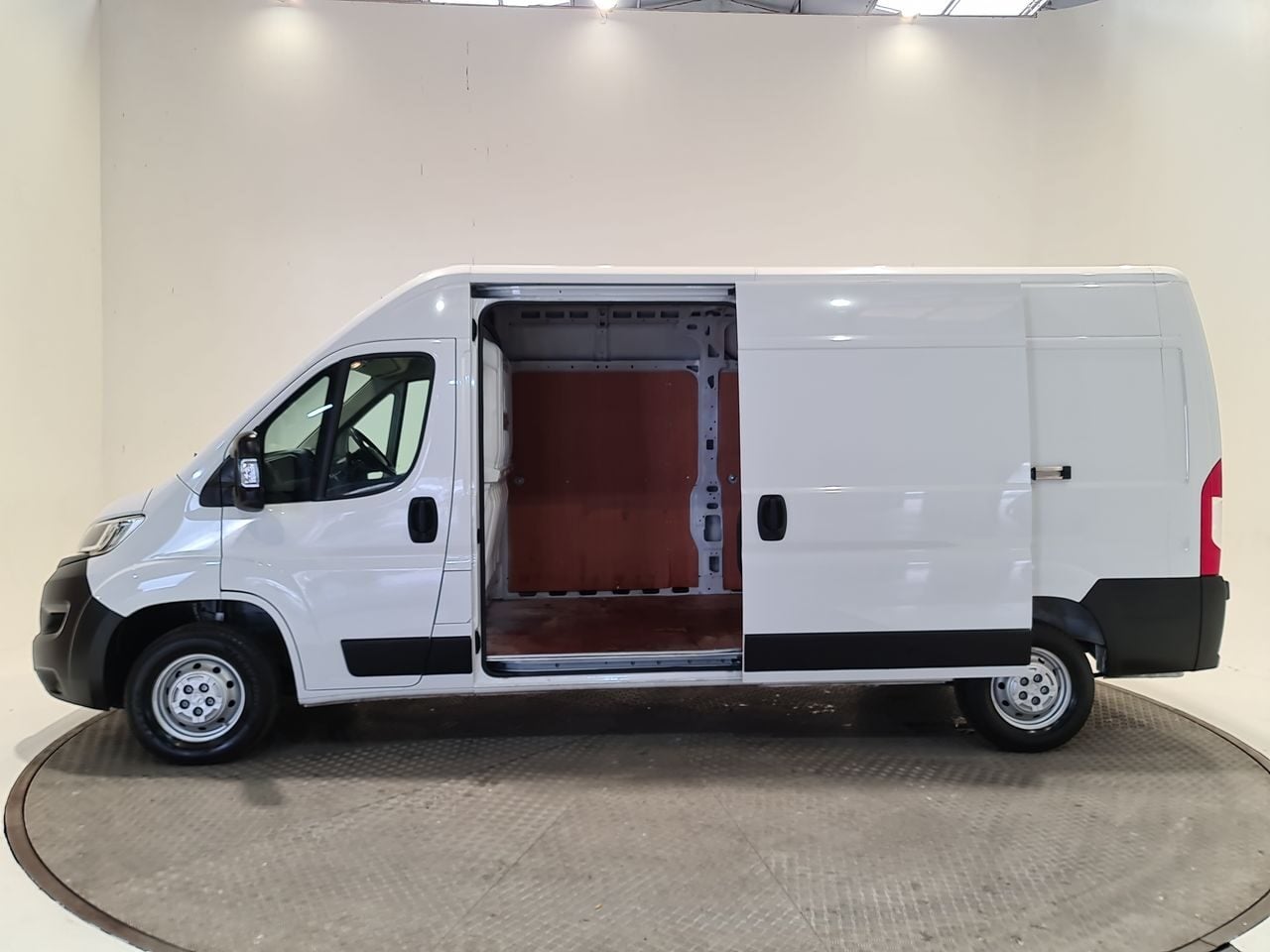 Used Vauxhall Movano 2023 for sale - 78090857: Photo 9