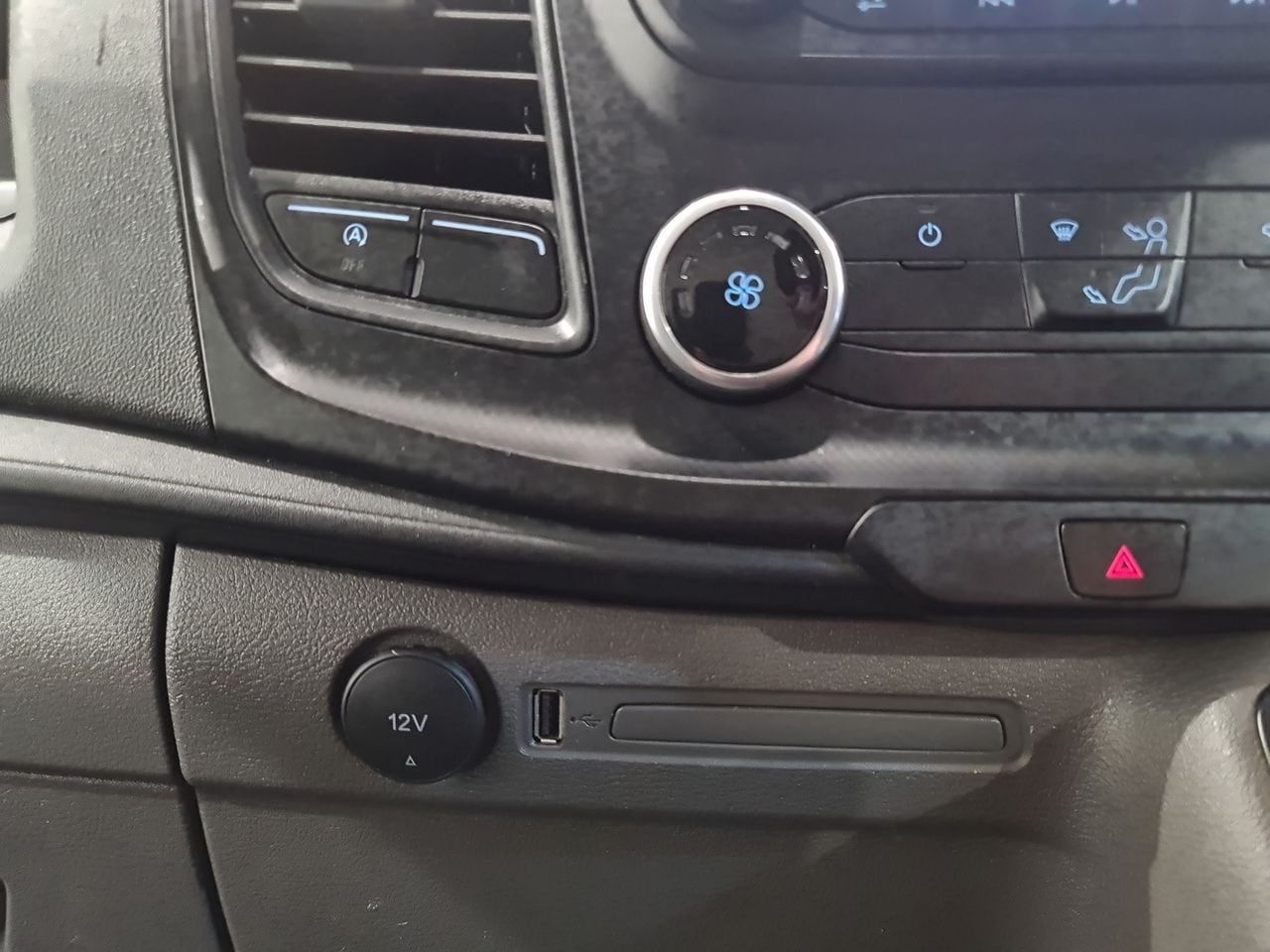 Used Ford Transit 2023 for sale - 78190778: Photo 31