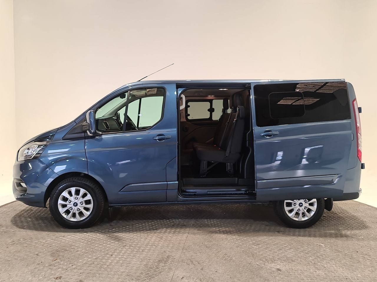 Used Ford Transit Custom 2022 for sale - 77355132: Photo 10