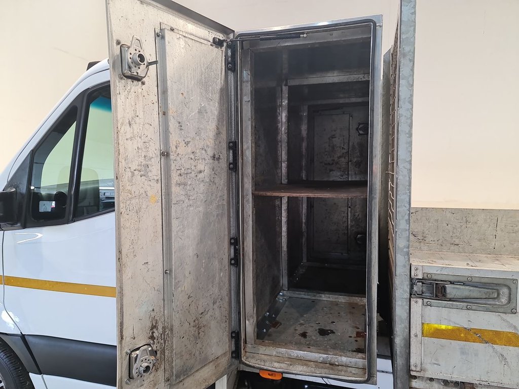 Vehicle 33