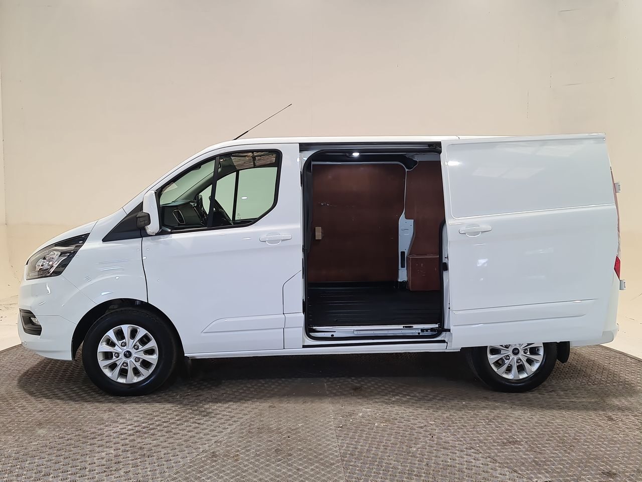 Used Ford Transit Custom 2022 for sale - 76544892: Photo 10