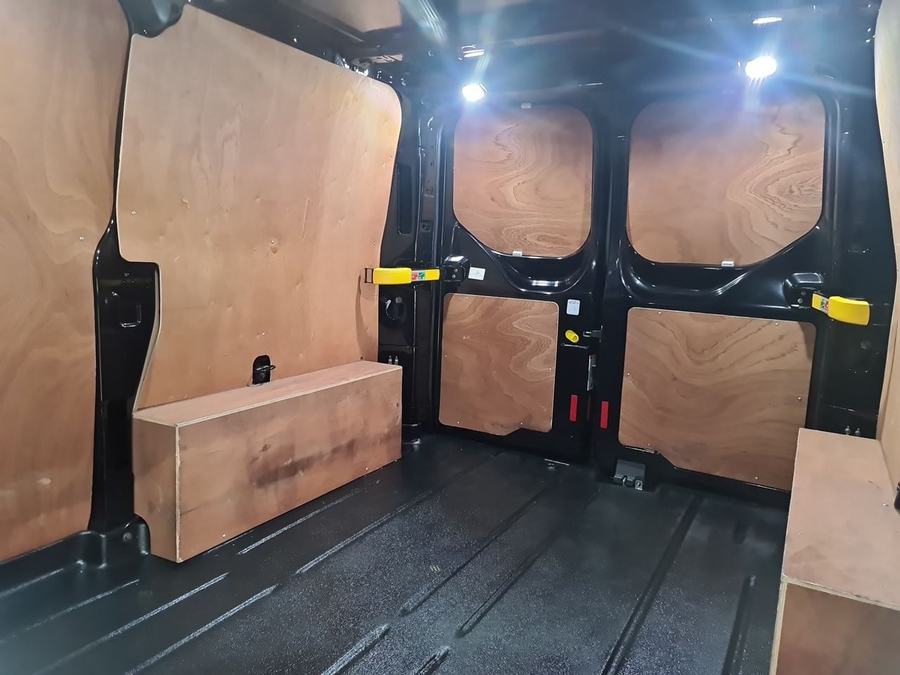 Used Ford Transit Custom 2020 for sale - 76778156: Photo 9