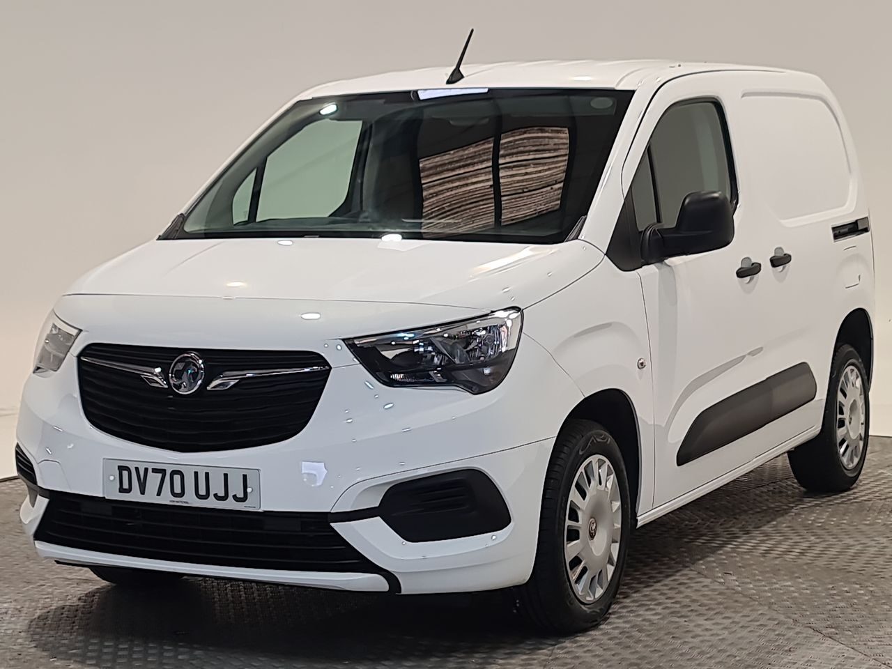 Used Vauxhall Combo 2020 for sale - 76544858: Photo 4