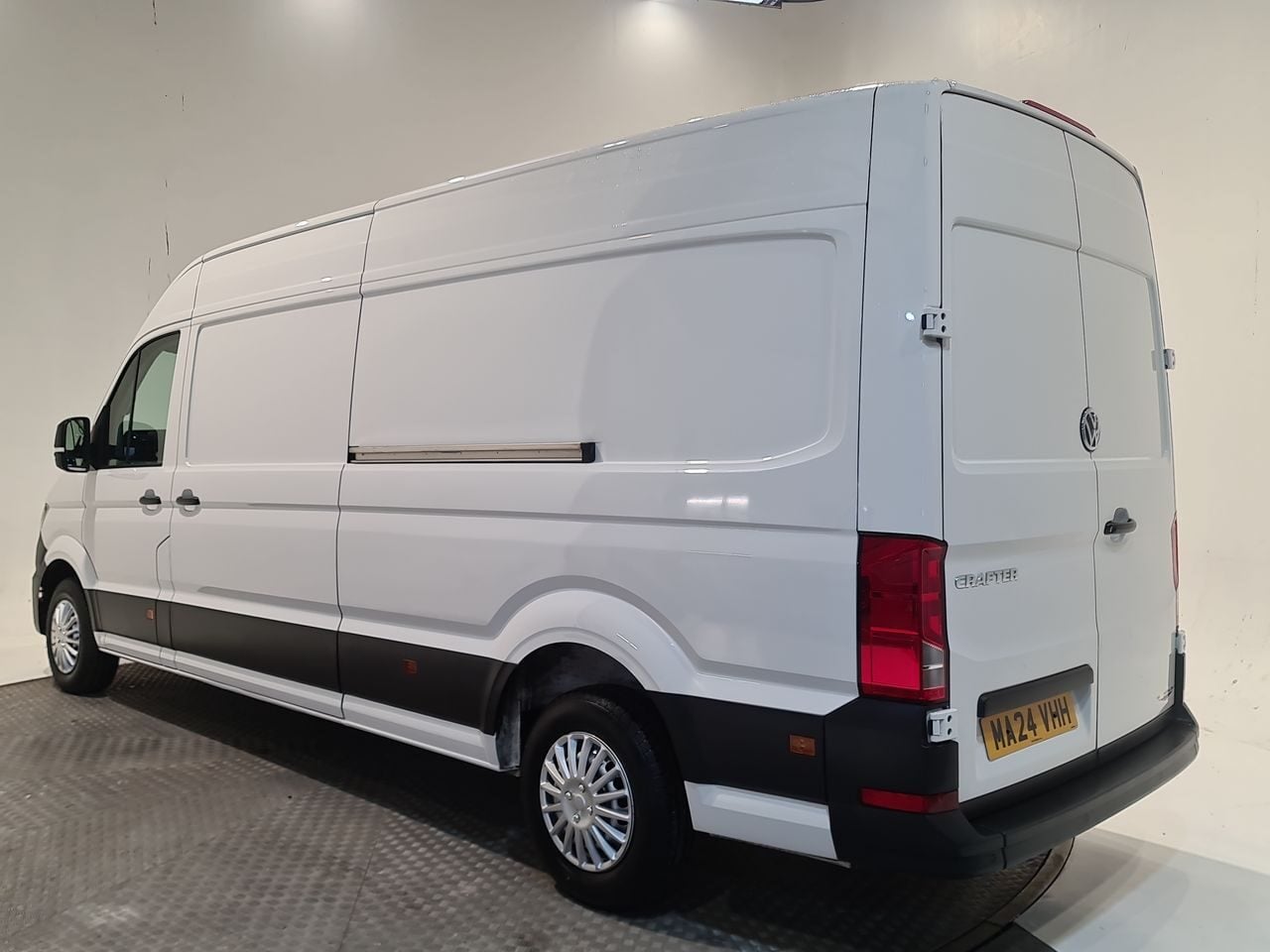 Used Volkswagen Crafter 2024 for sale - 77952084: Photo 11