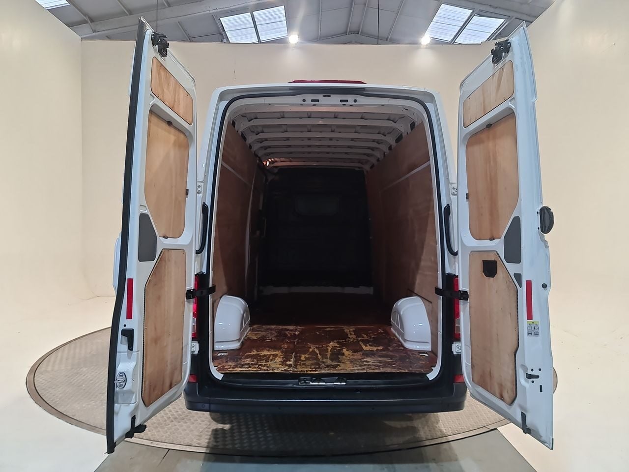 Used Volkswagen Crafter 2024 for sale - 77952084: Photo 14