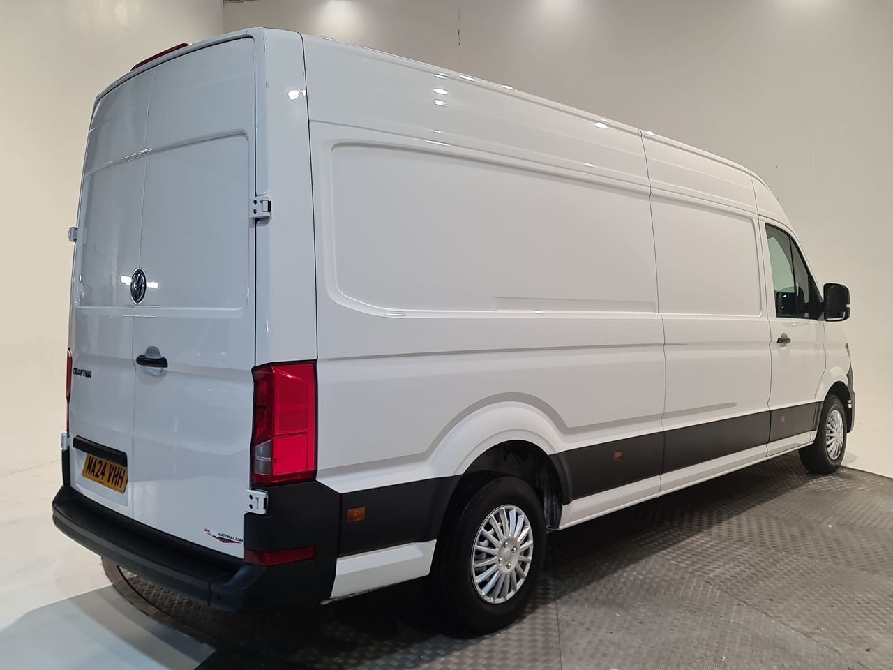 Used Volkswagen Crafter 2024 for sale - 77952084: Photo 16