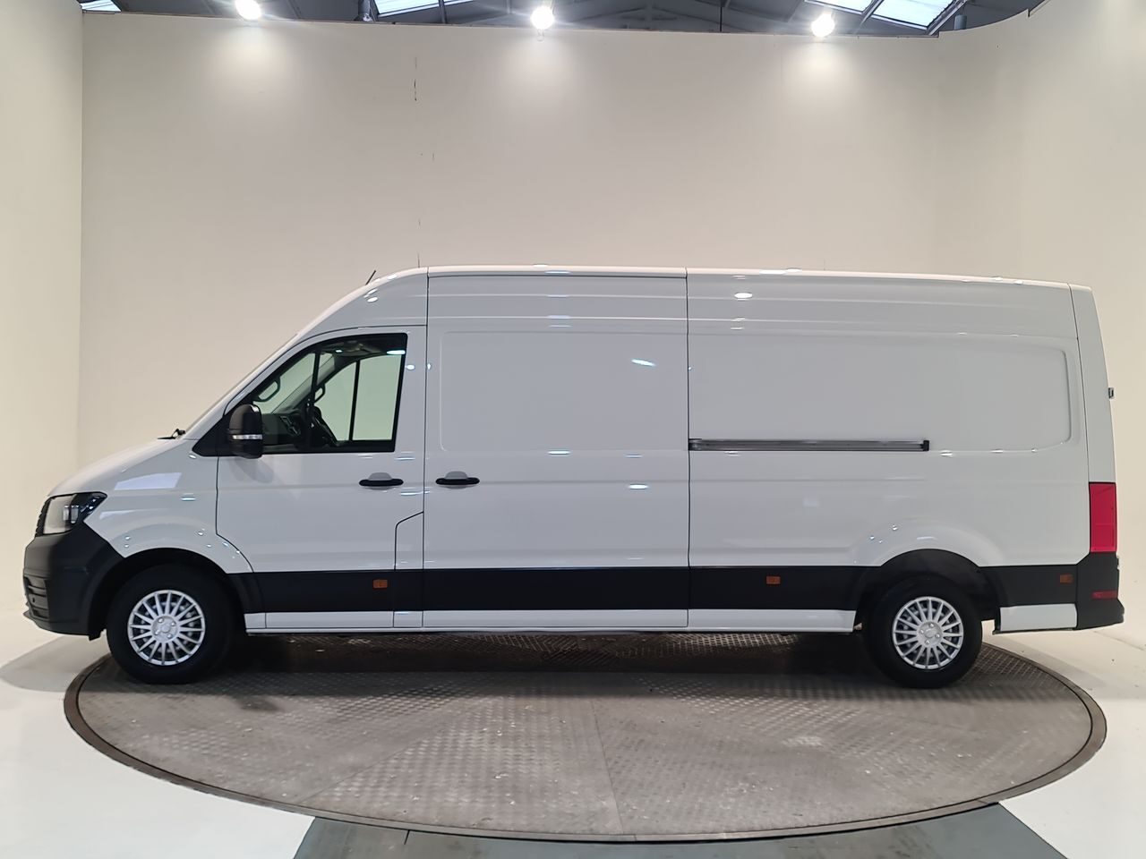 Used Volkswagen Crafter 2024 for sale - 77952084: Photo 6
