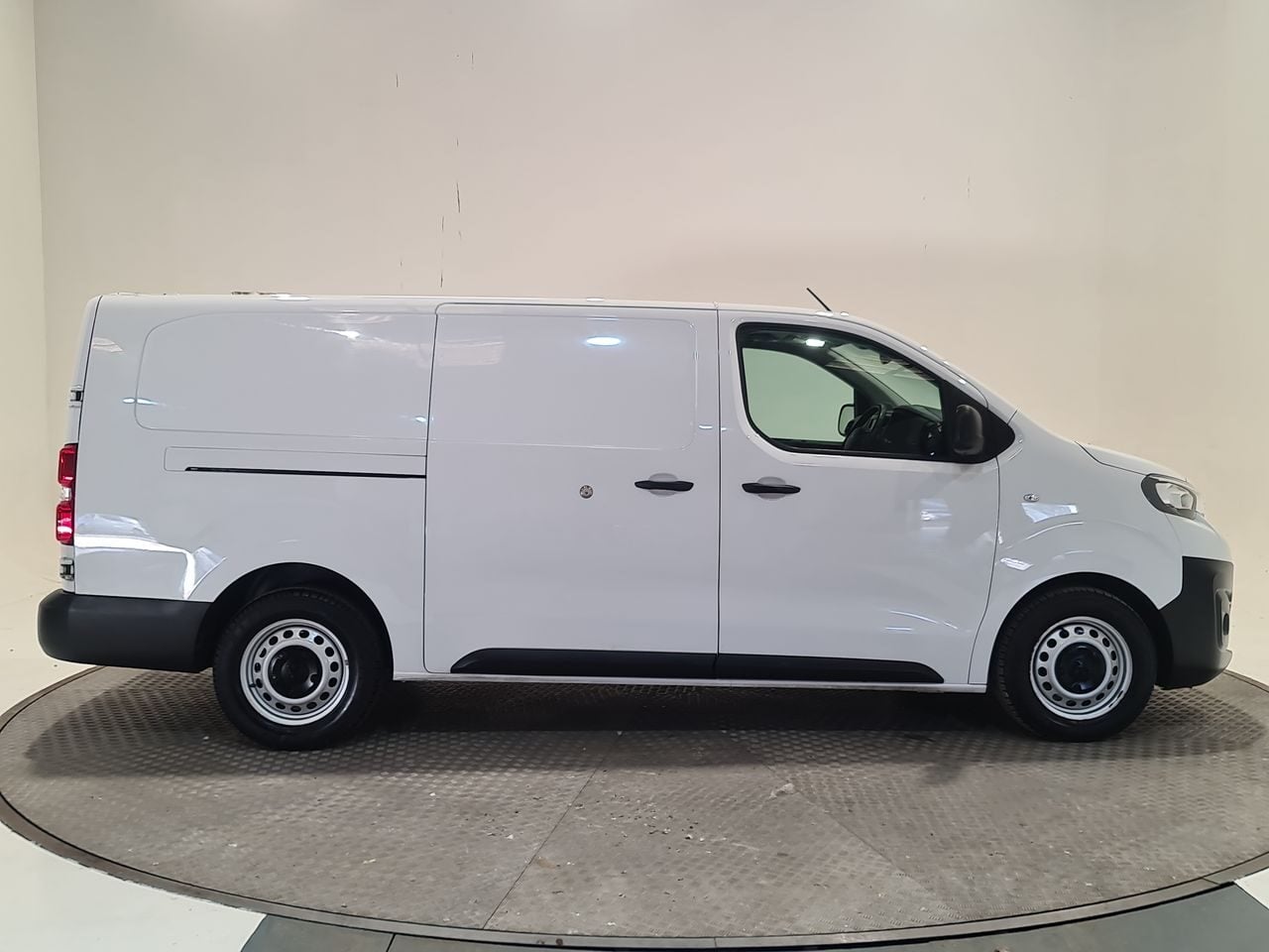 Used Peugeot Expert 2023 for sale - 77952137: Photo 16