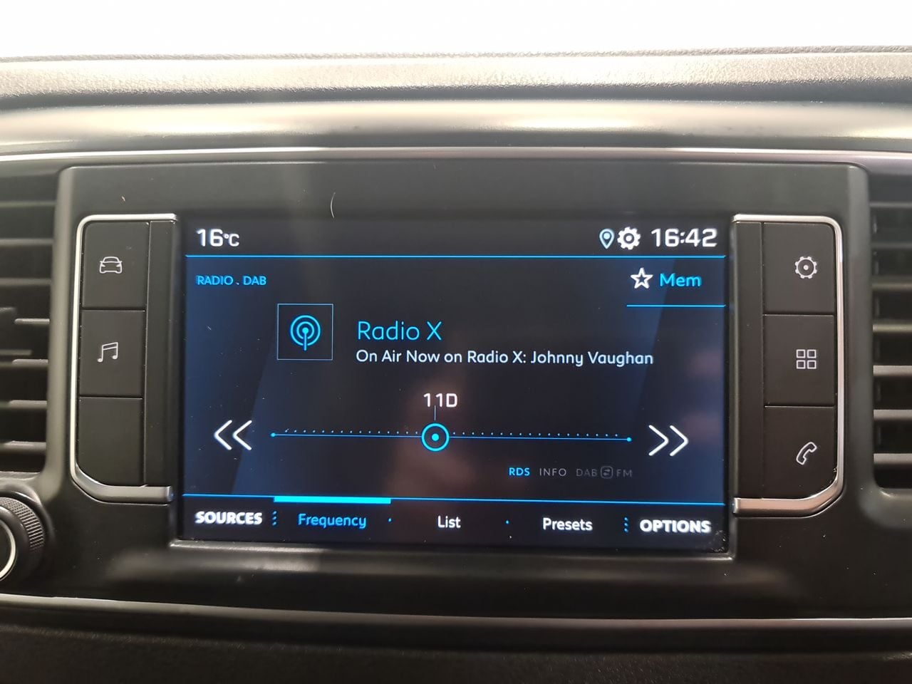 Used Peugeot Expert 2023 for sale - 77952137: Photo 25