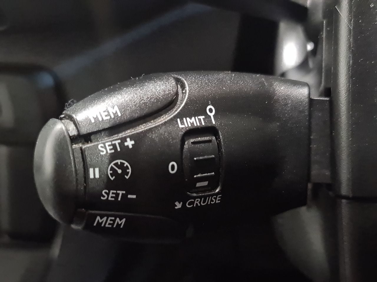 Used Peugeot Expert 2023 for sale - 77952137: Photo 29