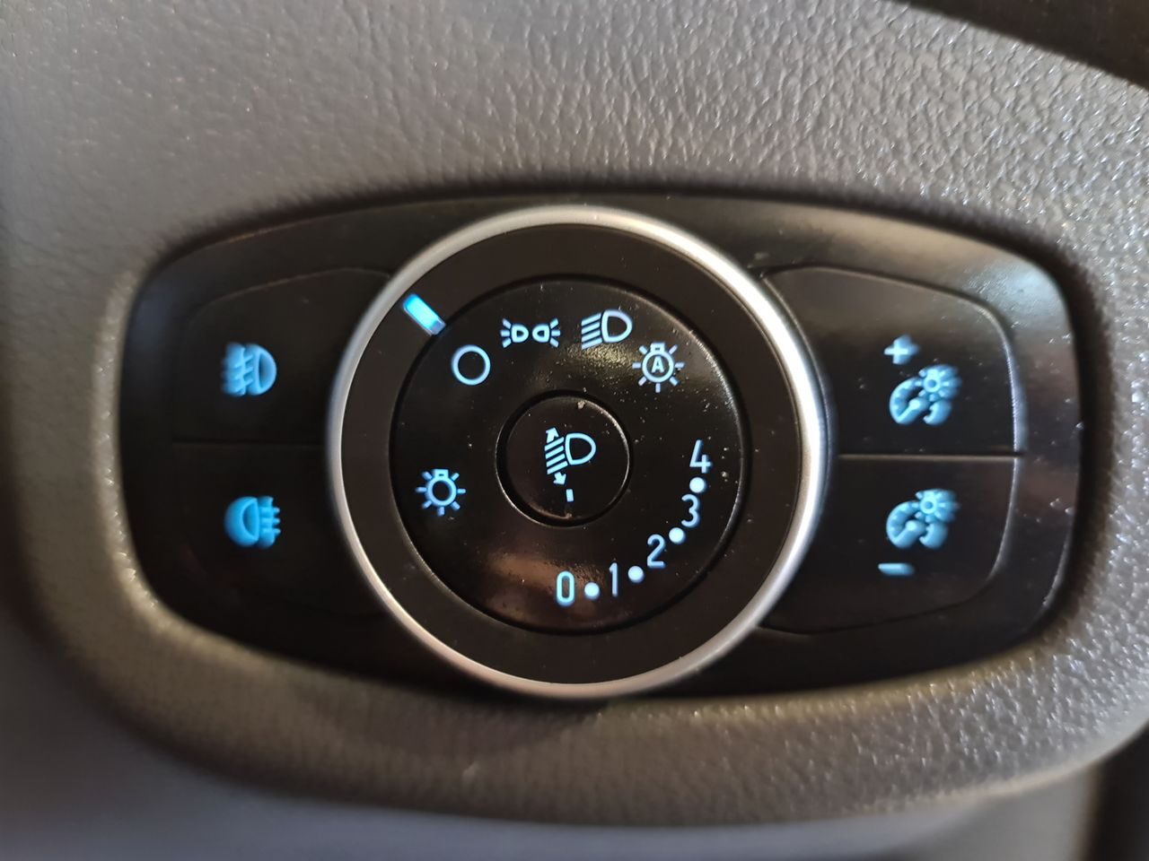 Used Ford Transit Connect 2021 for sale - 77901075: Photo 19