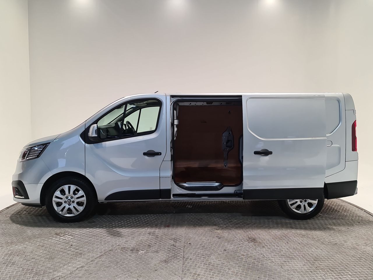 Used Renault Trafic 2022 for sale - 76544710: Photo 9