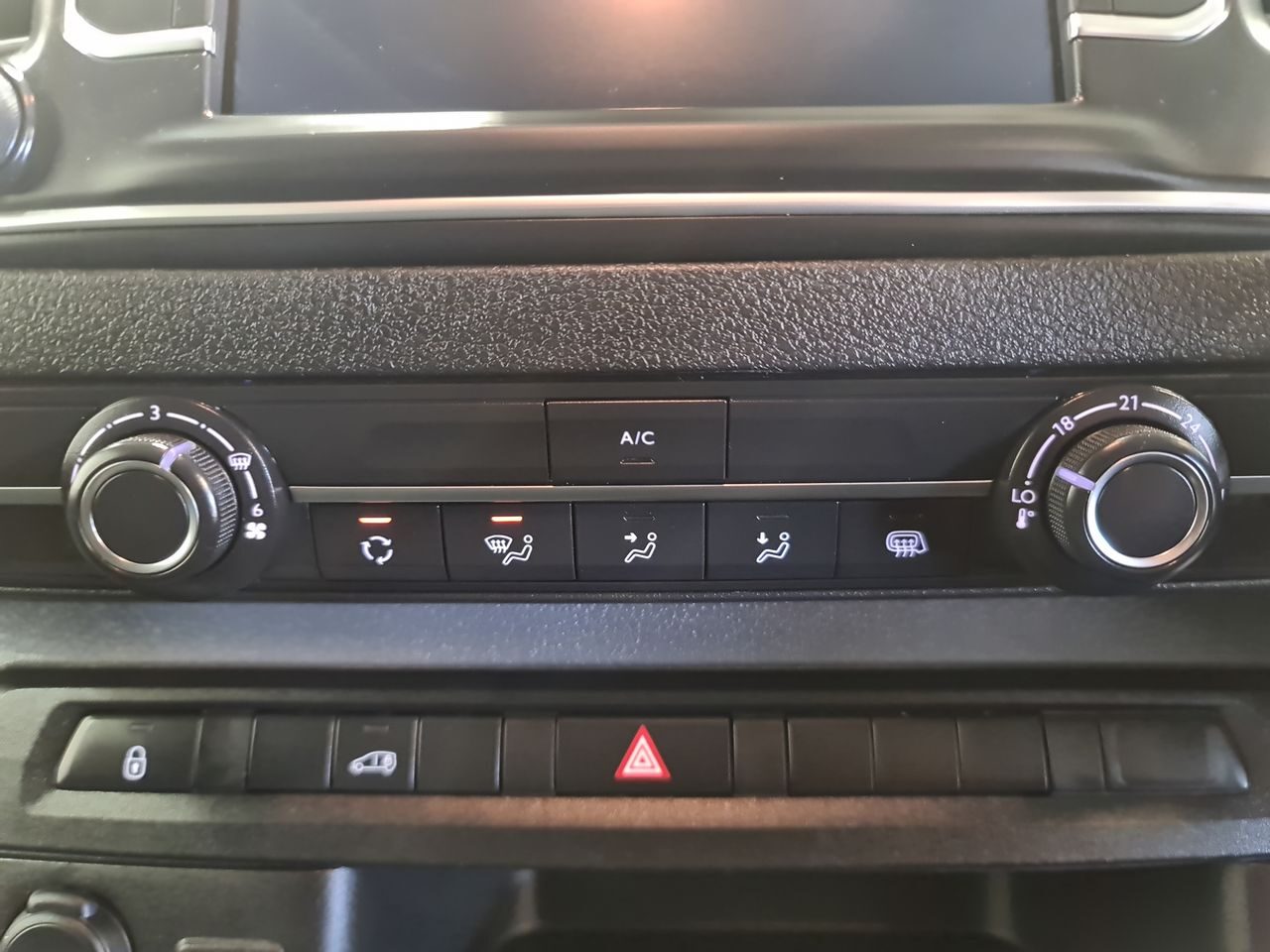 Used Peugeot Expert 2022 for sale - 76544880: Photo 23