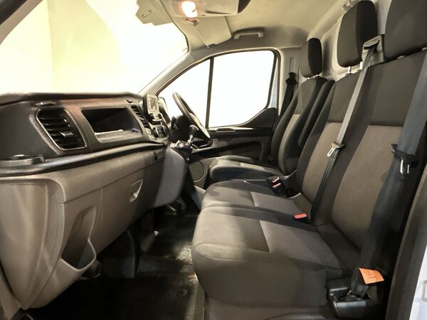 Used Ford Transit Custom 2023 for sale - 76185340: Photo 8