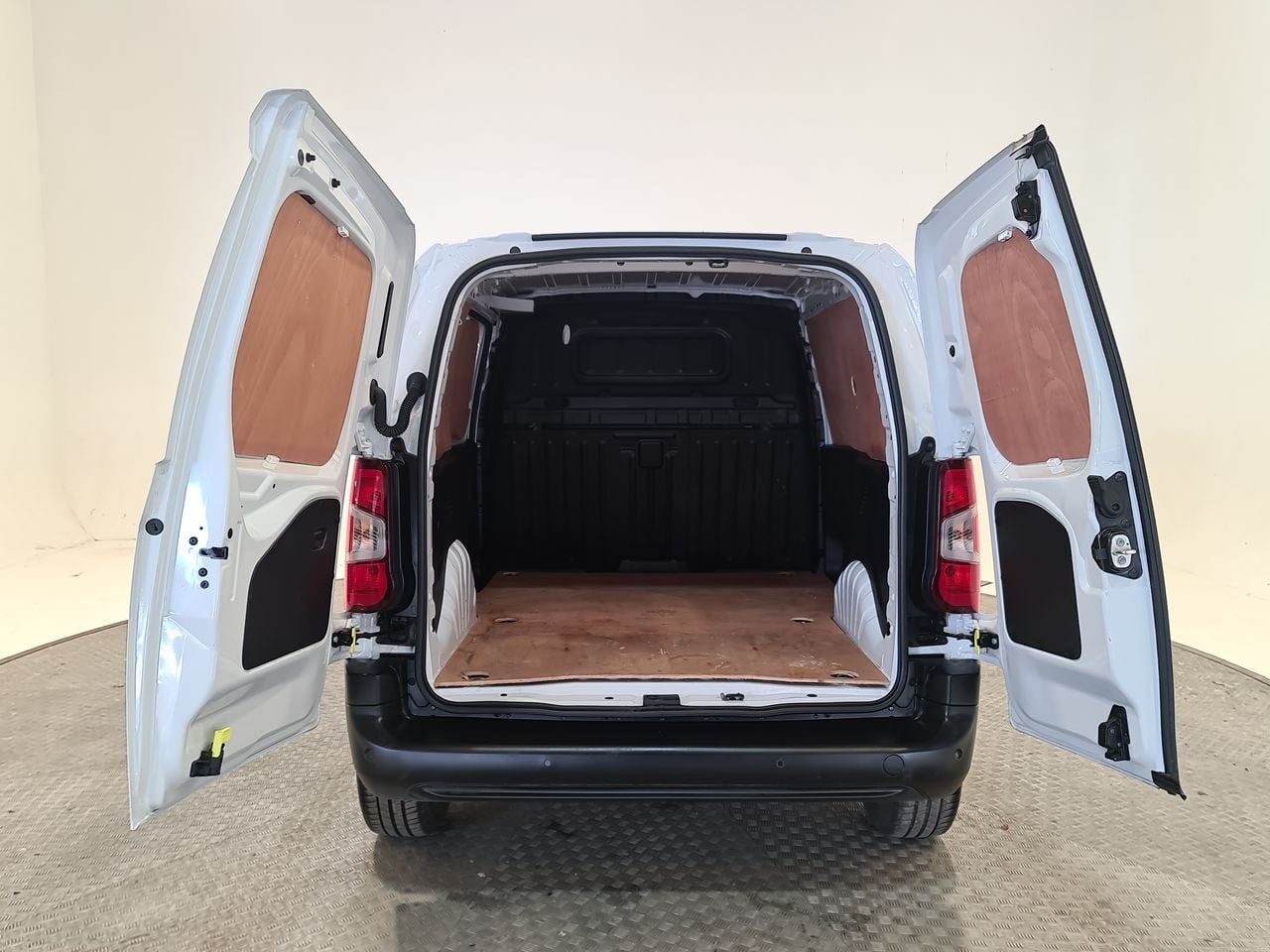 Used Vauxhall Combo 2023 for sale - 77764138: Photo 13