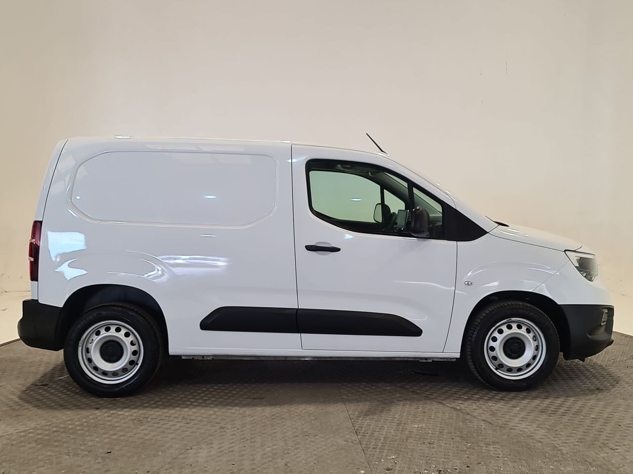 Used Vauxhall Combo 2023 for sale - 77764138: Photo 16