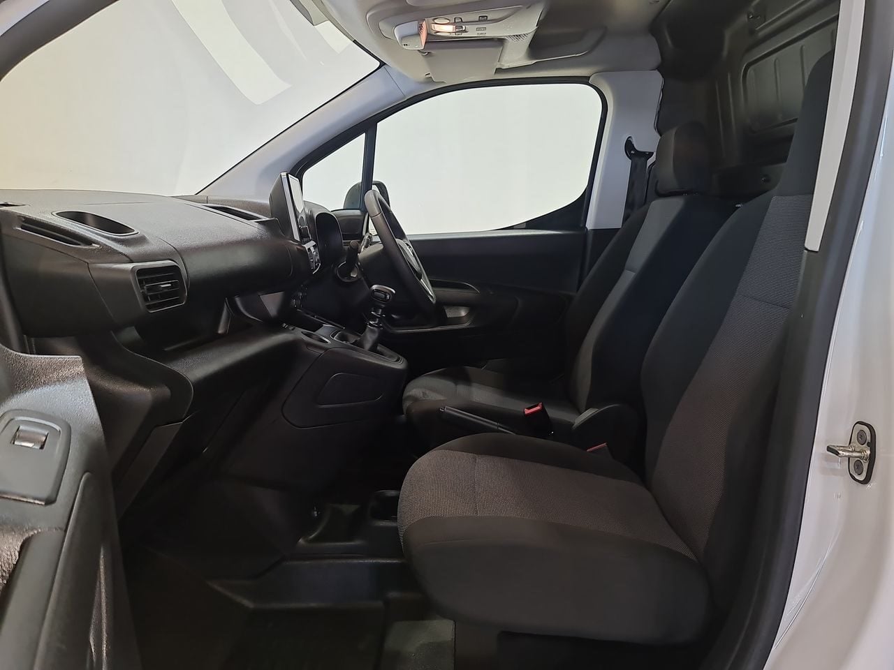 Used Vauxhall Combo 2023 for sale - 77764138: Photo 7